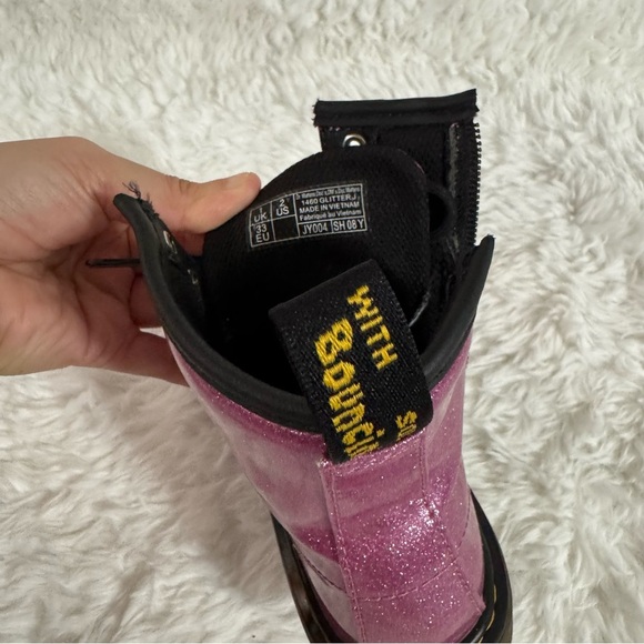 Dr. Martens Pink Patent Leather Combat Boots Size 2 - Picture 9 of 16